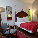 Caruma Surf Hostel