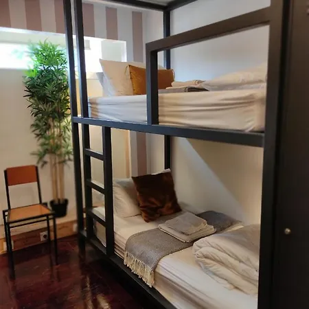 Caruma Surf Hostel Matosinhos (Porto)