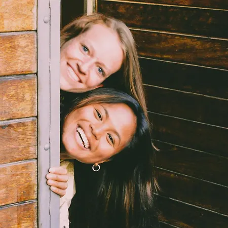 Hostal Caruma Surf *