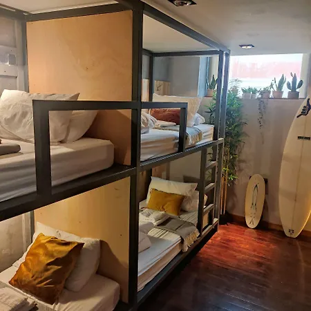 Hostel Caruma Surf *