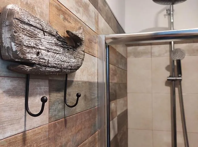 Caruma Surf Hostel *