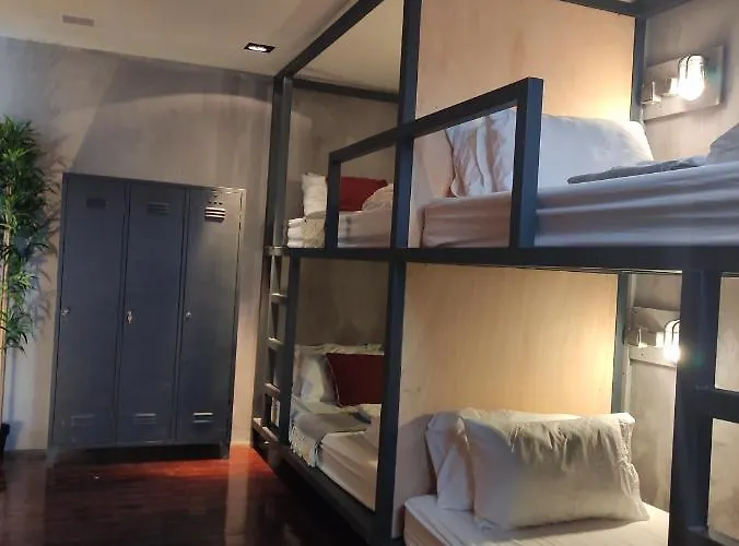 Caruma Surf Ostello *