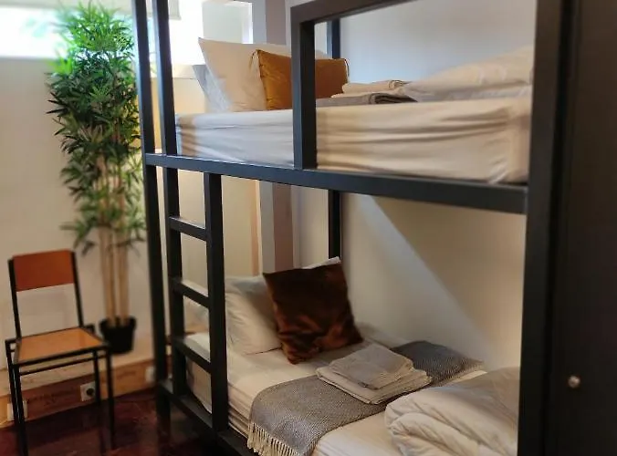 Caruma Surf Hostel Matosinhos (Porto)