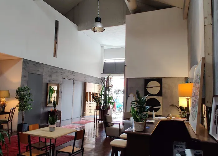 Caruma Surf Hostel *